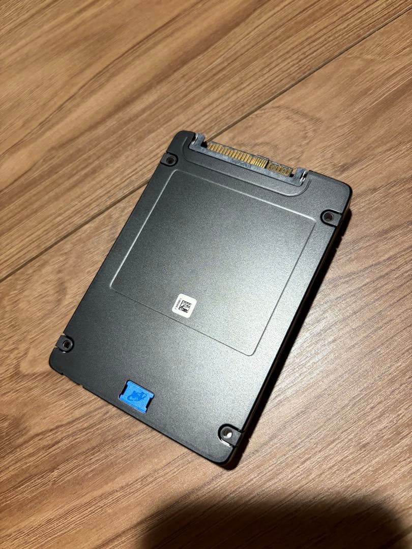 内蔵型SSD Micron 7450 MAX 3.2TB 2.5\" U.3 PCIe4 SSD