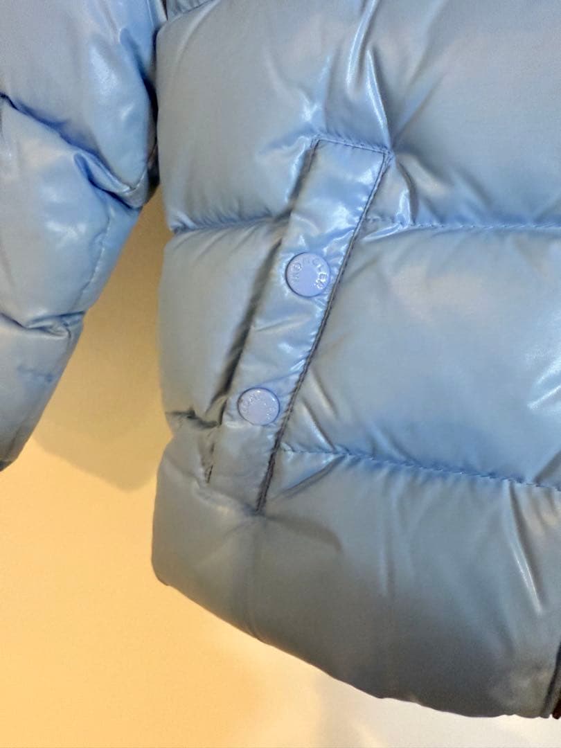 【美品】モンクレール　ファー付きダウン2Y (90-100cm)ライトブルー