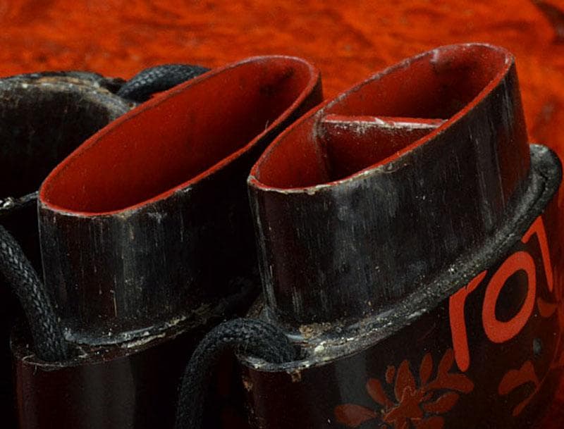 時代提げ物 朱蒔絵寿文字印籠 銅鍔根付 V R4751