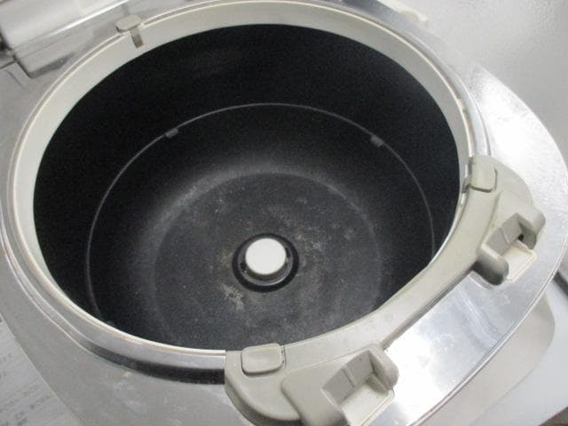 送料無料 パナソニック 圧力IHジャー炊飯器 SR-MPW182 2022年製