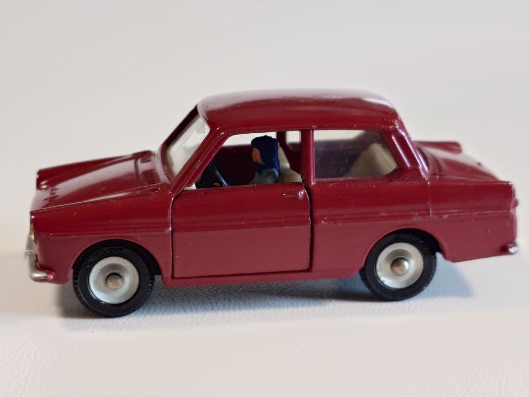 ミニカー DINKY No.508 DAF