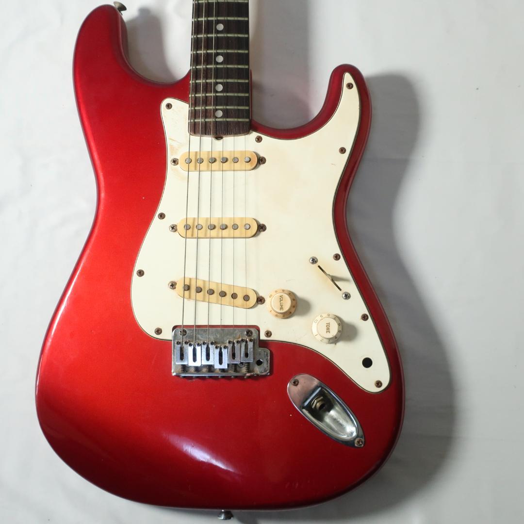 Valley Arts Guitarsペグ装備 ストラトキャスタータイプ ギター