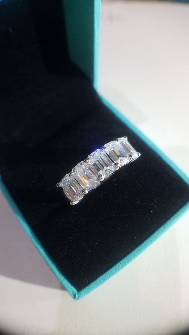 K！新作リング♡最高級モアサナイト エメラルドカットハーフエタニティ