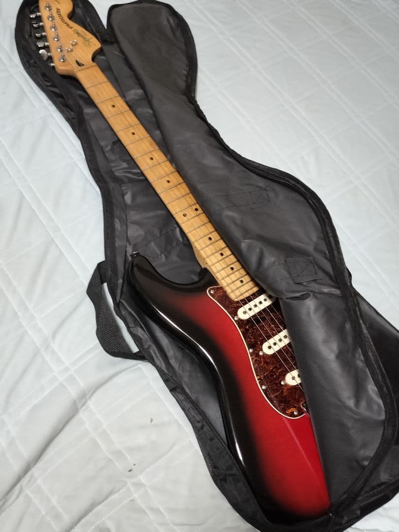 Squier スクワイヤー ストラト standard メイプル指板 ケース付