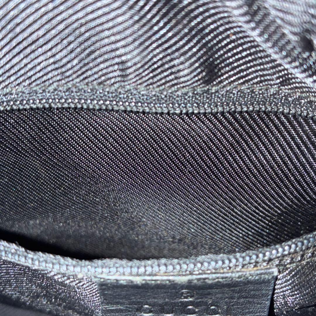 グッチ　ワンショルダーバッグ　ブラック　ggキャンバス　総柄　変形　レザー