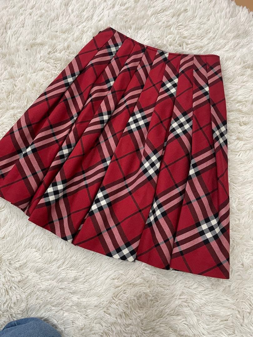 バーバリーブルーレーベル赤チェックベルト付き巻きスカート