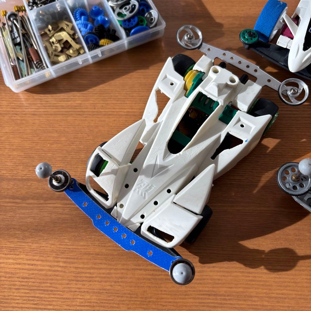 ミニ四駆 車両5台とパーツセット　引退