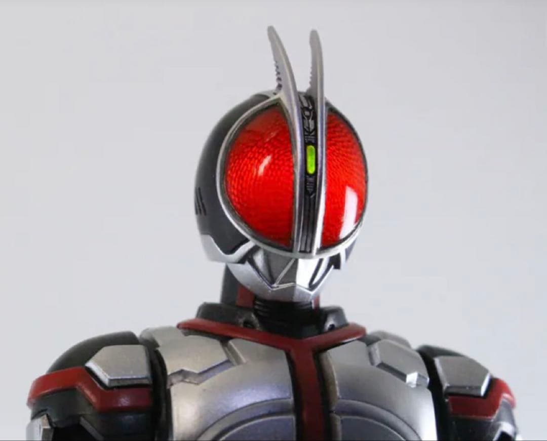 【新品】フィギュアーツ真骨彫製法用仮面ライダーファイズアクセルフォーム発光ヘッド