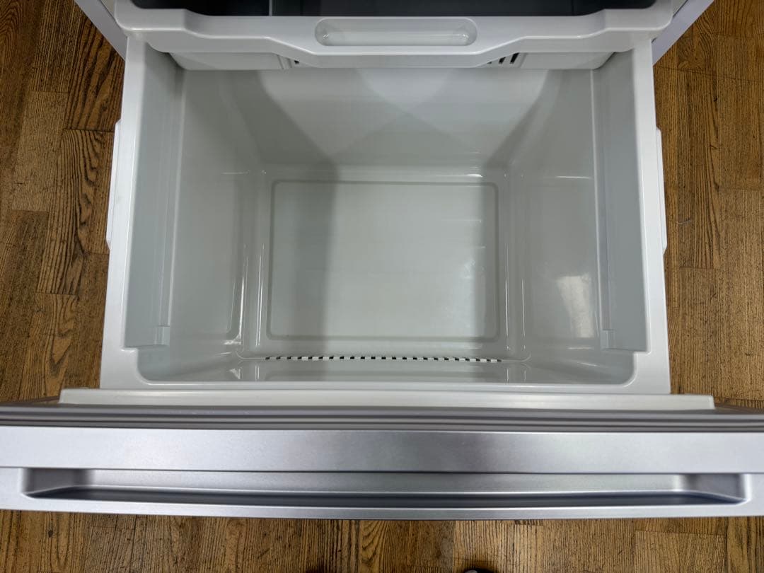 F031 Hisense ３ドア　冷蔵庫　2020年　左開き　282L