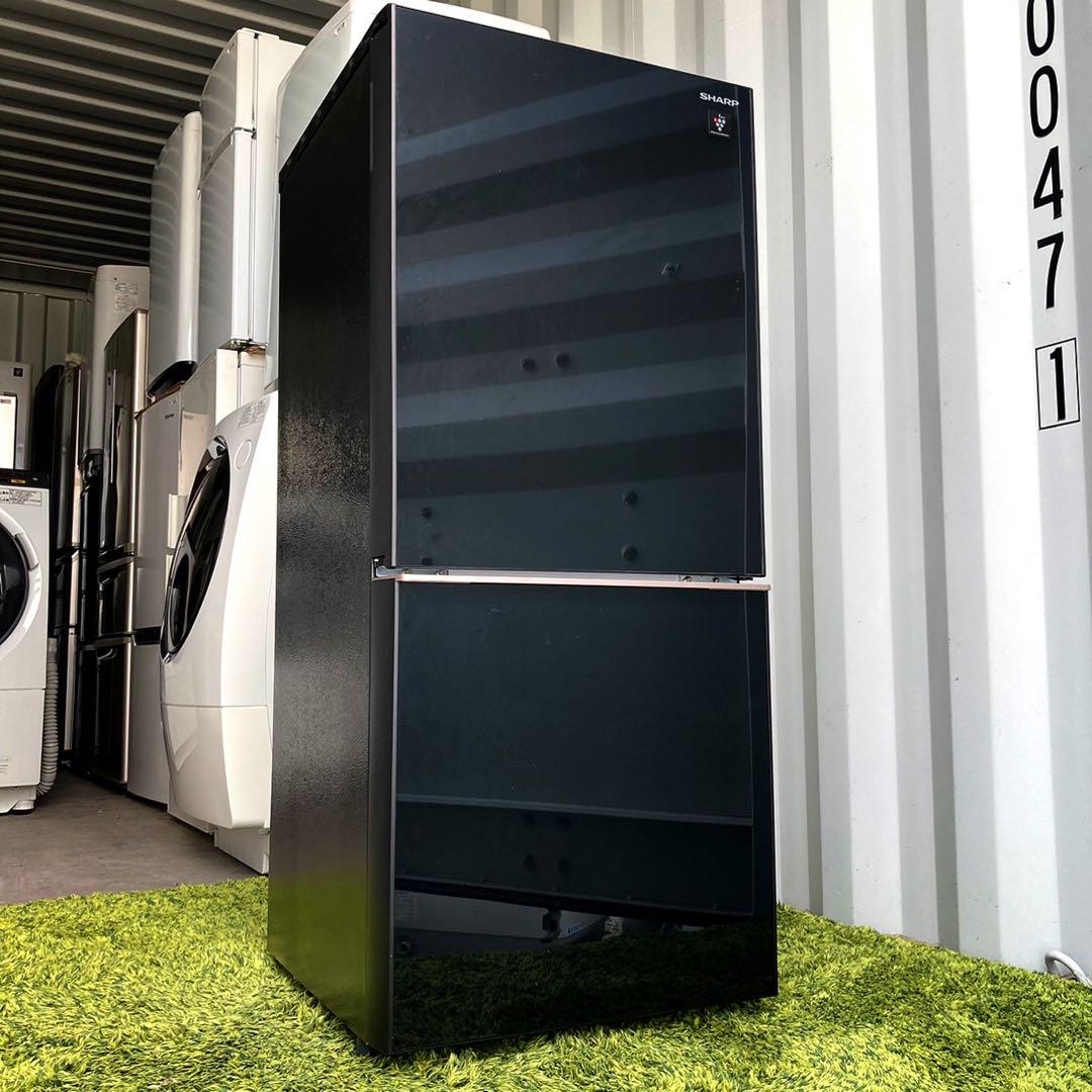 取付無料！安心のヤマダ電機！スタイリッシュブラックインテリア冷蔵庫