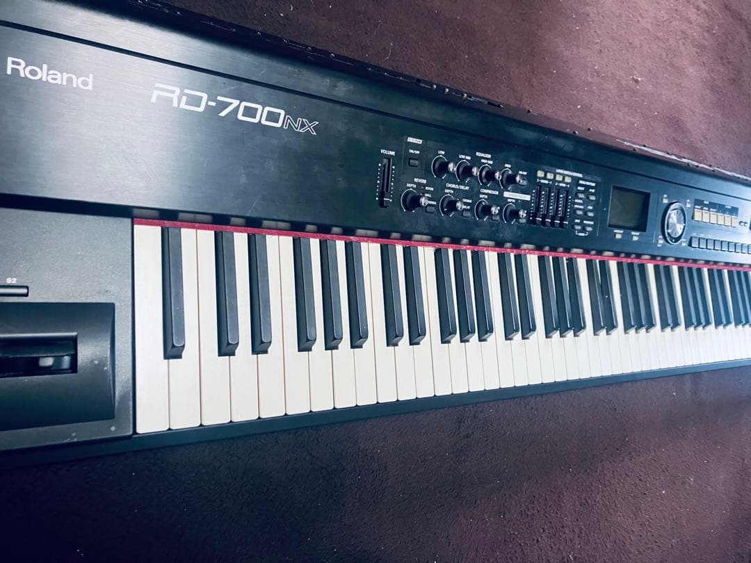 Roland 電子ピアノRD-700NX 最安値 シンセサイザー動作品 中古良品