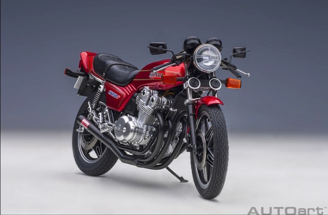 オートアート 1/12 ホンダ CB750F バリバリ伝説 巨摩 郡 グンヘル付