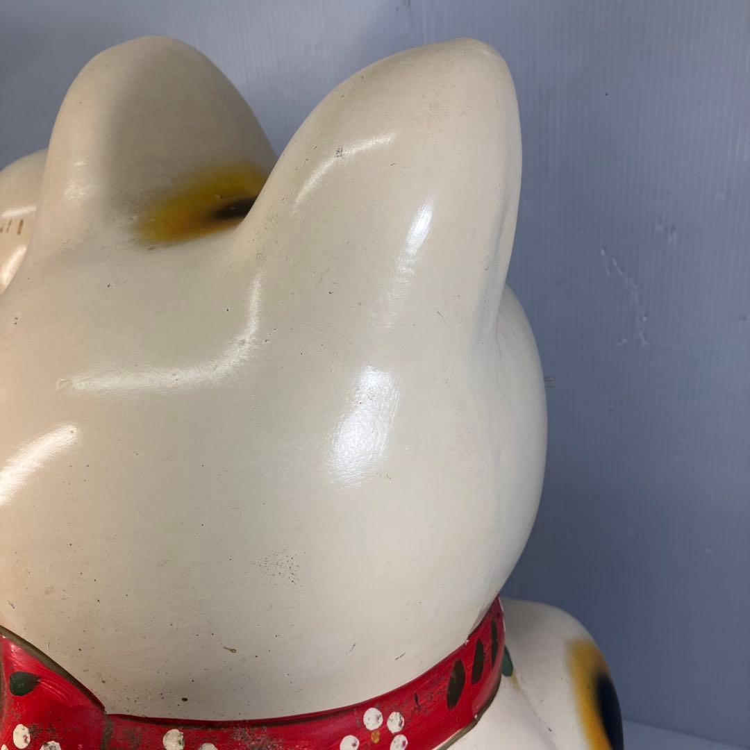 花模様の陶器製卵型ボックス