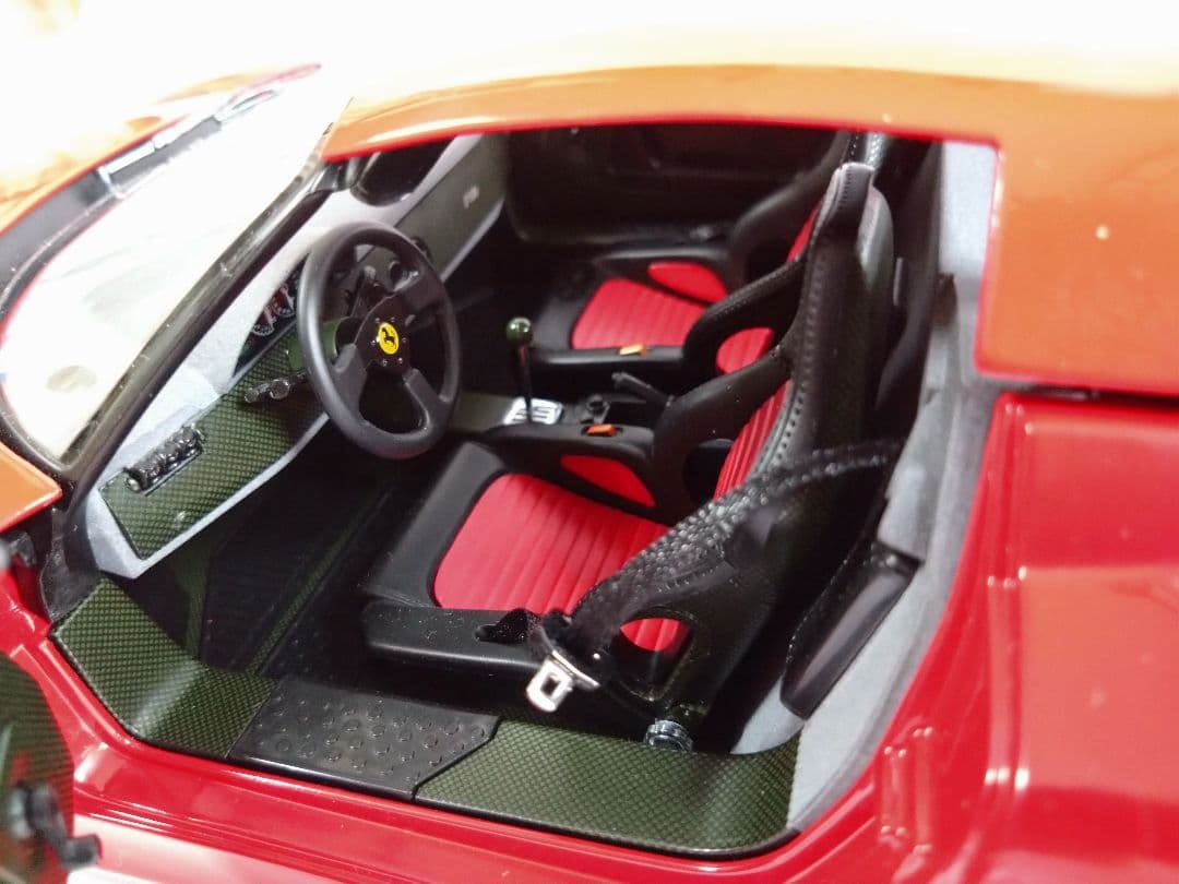 フェラーリ F50 セミアッセンブルドダイキャストモデル　1/12