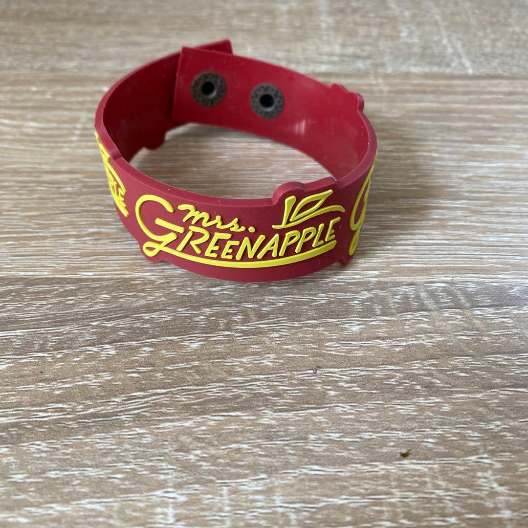 Mrs. GREEN APPLE ラバーバンド 赤色のグリッター Mrs.GREEN APPLE