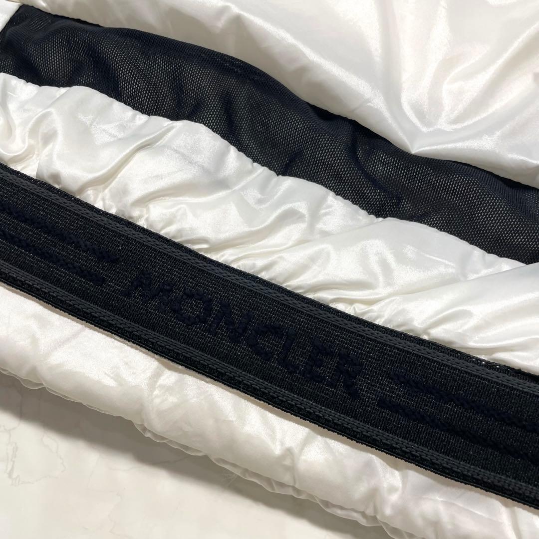 モンクレール　ダウンジャケット　キッズ