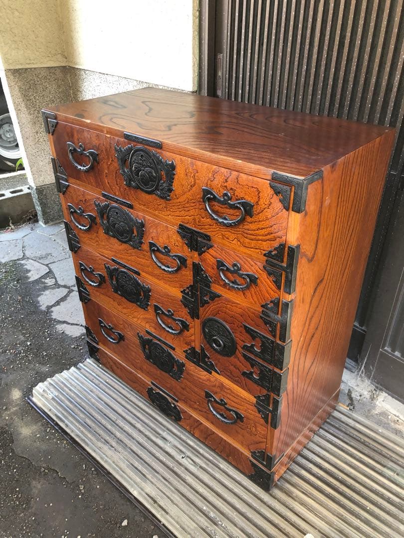 伝統工芸 岩谷堂箪笥 南部鉄器金具 うるし塗装 整理タンス 抽斗 時代箪笥