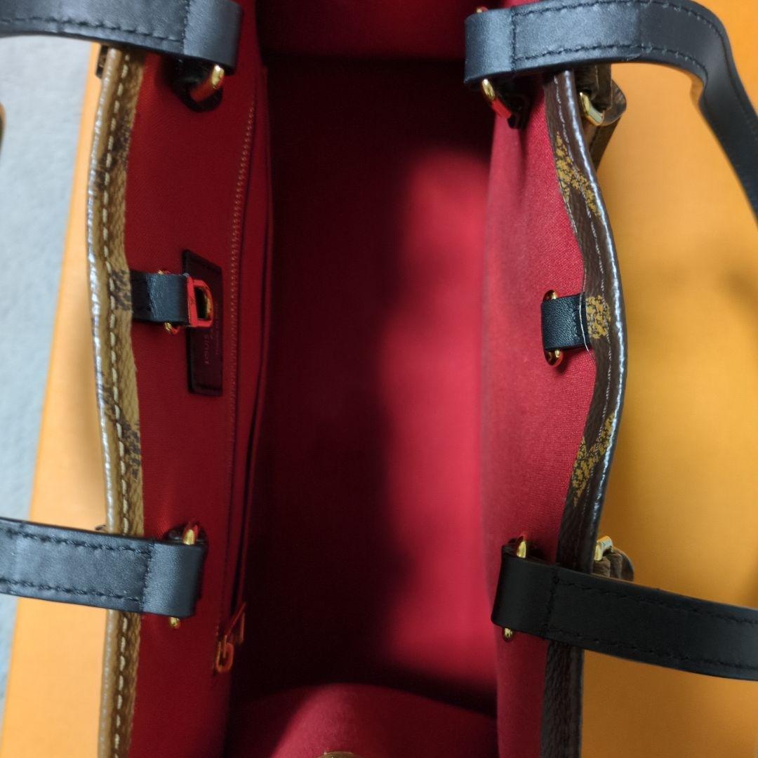 ルイ・ヴィトン 　モノグラム オンザゴーMM