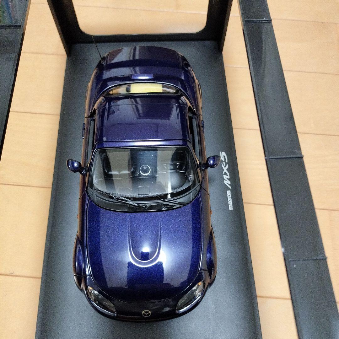 Mazda MX-5 ダークブルー 1/18スケール