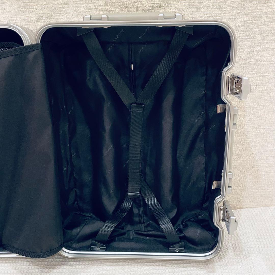 メルセデス・ベンツ アルミ スーツケース キャリーケース 32L 4輪 未使用