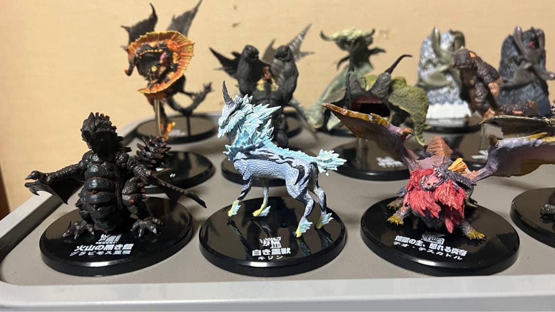 超造形魂モンスターハンター全種コンプリート