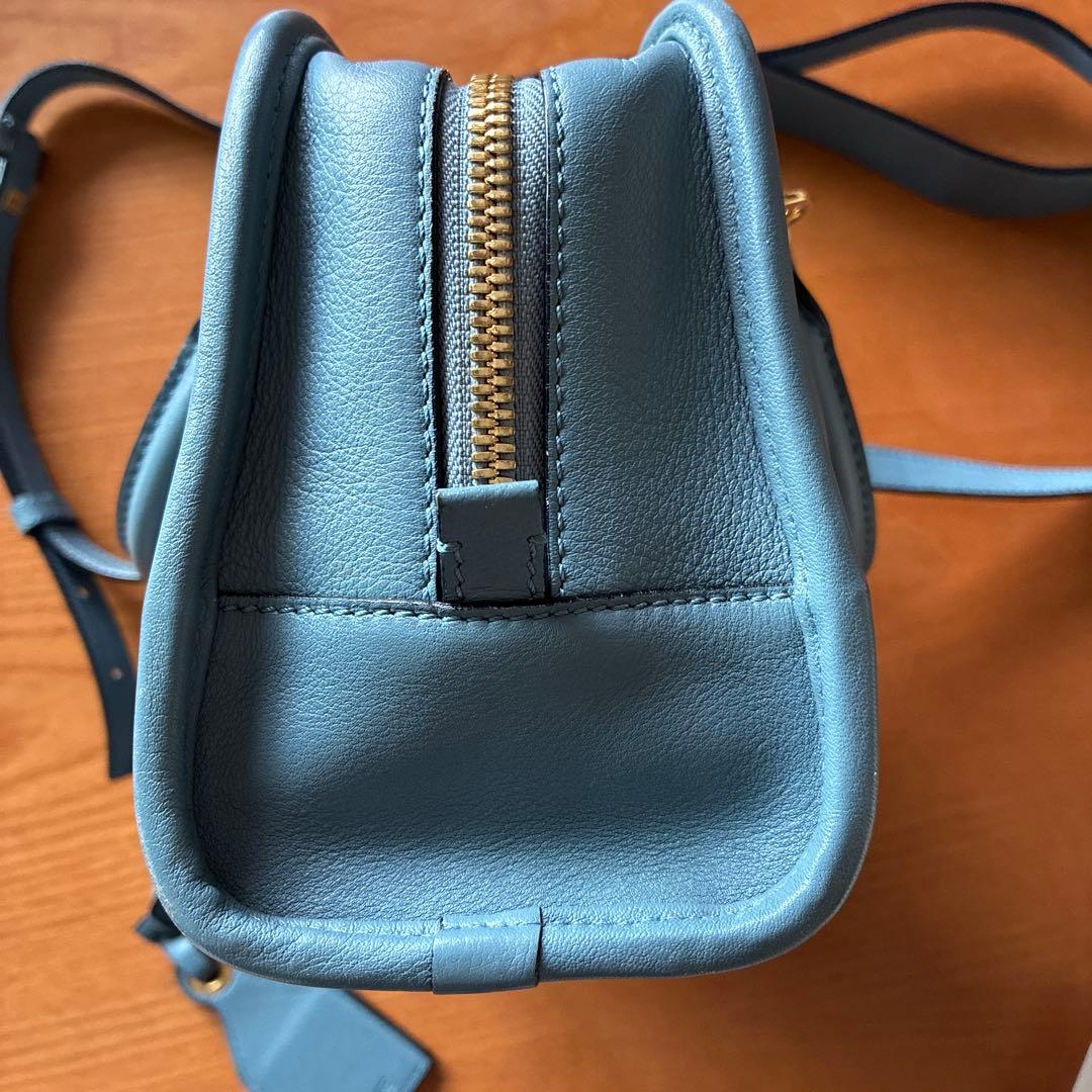 お値下げ❗️LOEWE 青 アマソナ23ショルダーバッグ 保存袋付き