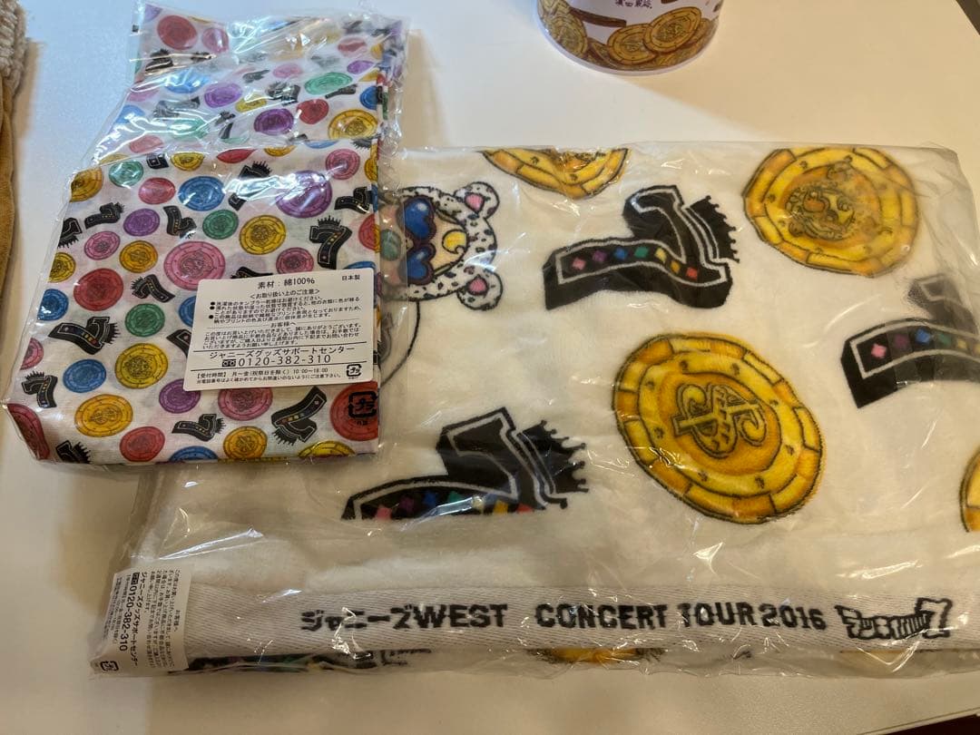 ジャニーズWESTまとめ売り〜DVD、CD、コンサートグッズ