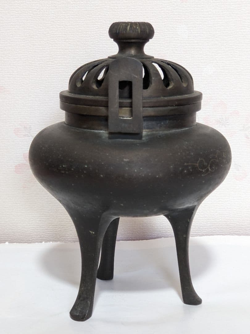 ♢高岡銅器 透し火屋蓋 袴形 三足香炉 銅器 唐金