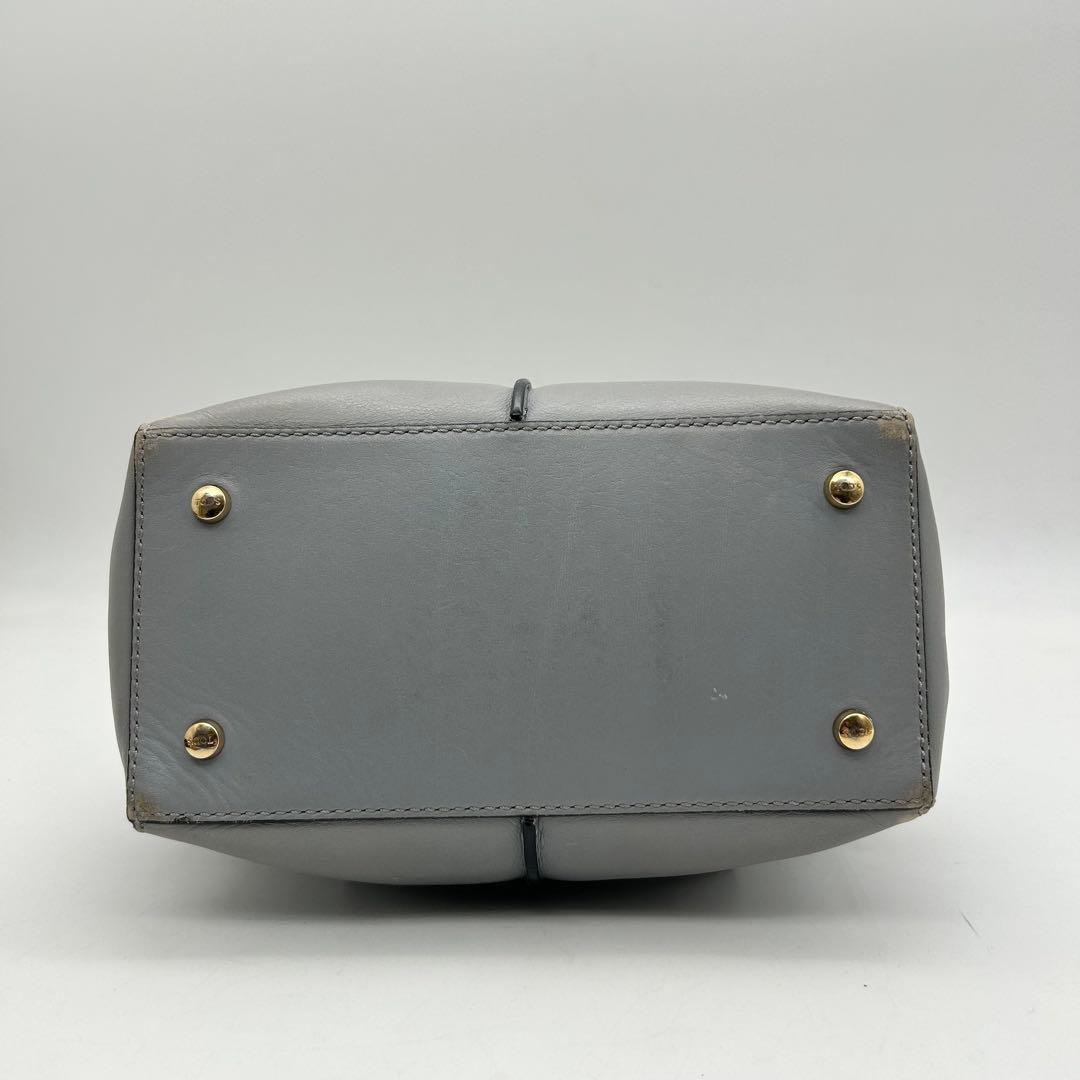 TOD'S　トッズ　ミニショルダーバッグ　2way　レザー　グレー　Dキューブ