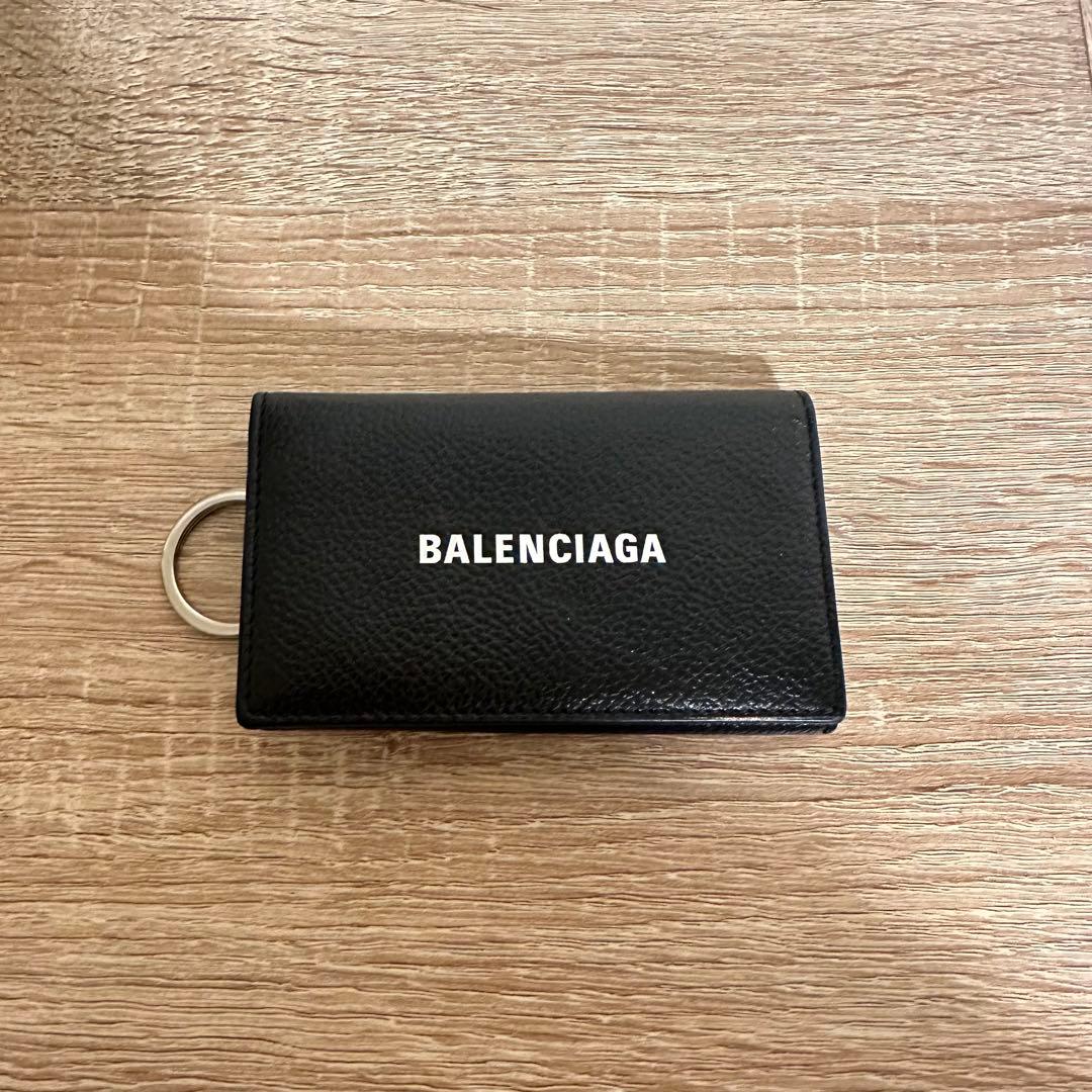 BALENCIAGAキーケース 黒 BALENCIAGA バレンシアガ 黒 レザー 注目の新