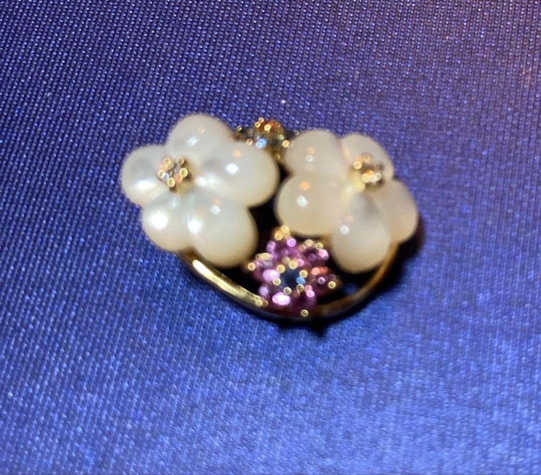 花モチーフ ペンダントトップ