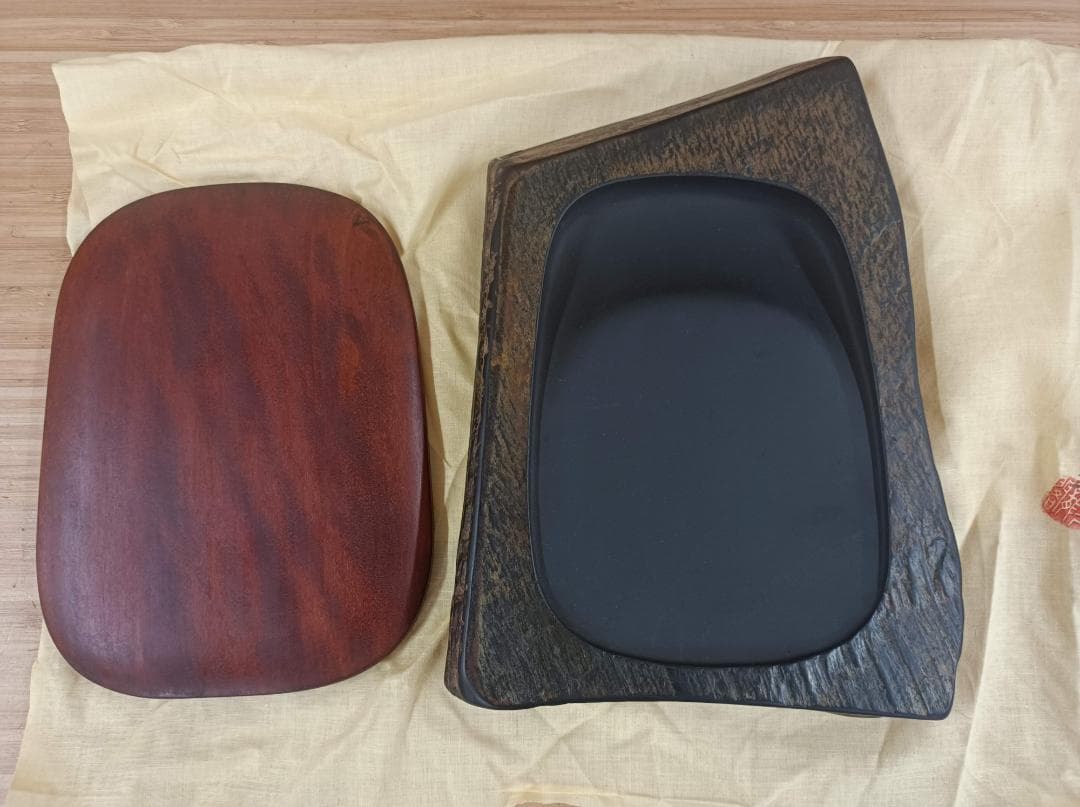 都《KPHXF》雨畑硯の元祖　箱とふたあり