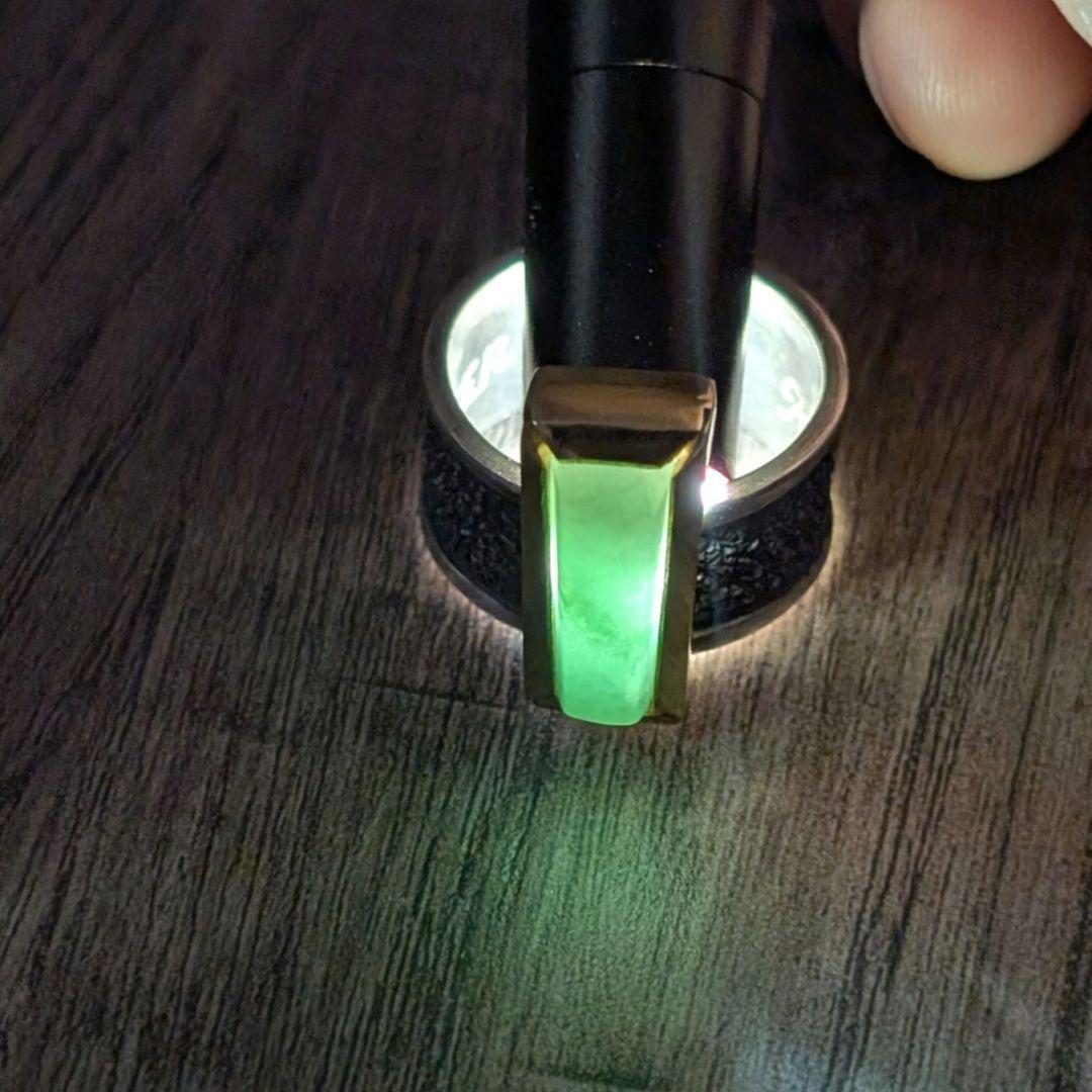ハンドメイドの糸魚川翡翠リング インディアンジュエリー風