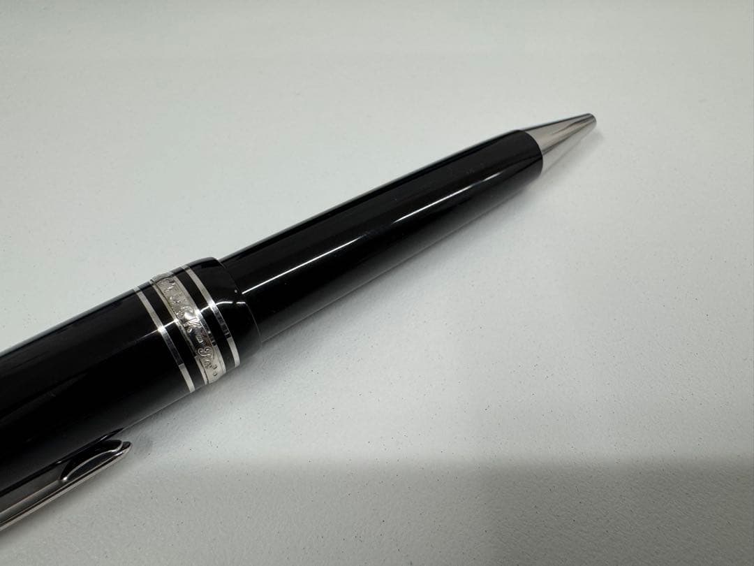 Mont Blanc ボールペン　ダイヤ（ネーム入り）