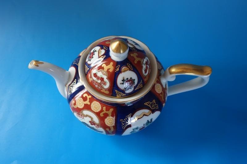 有田焼　古伊万里様式　染錦　 緒方松右衛門 　ティーポット　1L 2404