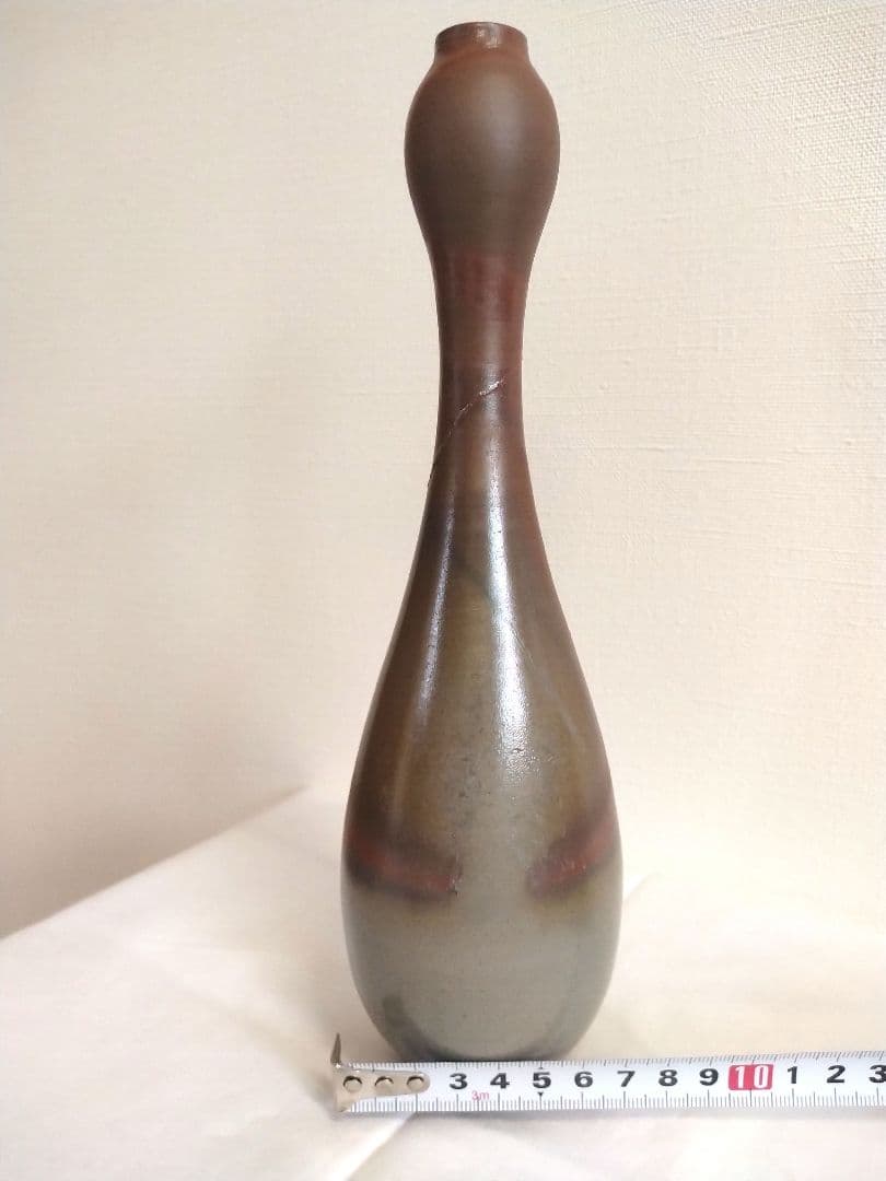 備前焼　二代藤原楽山（岡山県指定重要無形文化財保持者）作　塩青焼一輪立