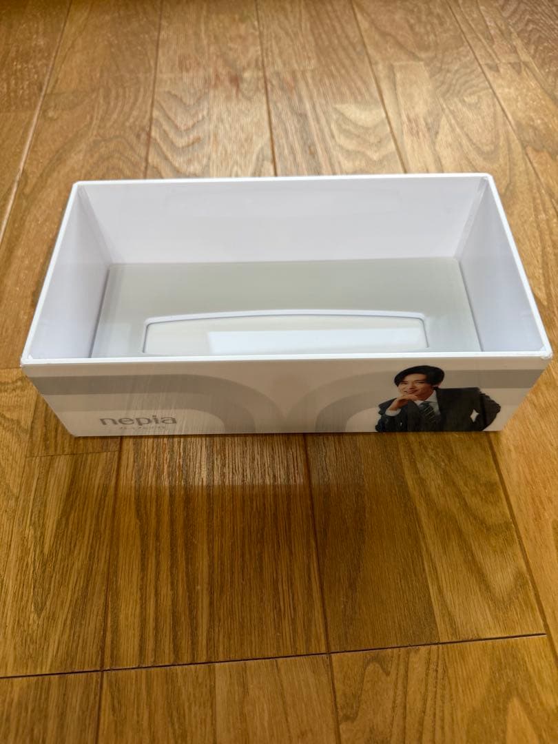 nepia 目黒蓮　ボックスティシュケース
