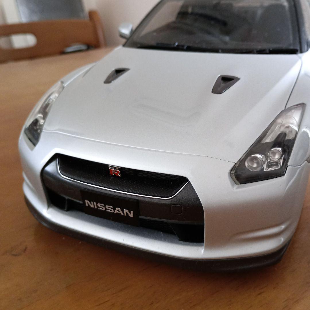 AUTO art NISSAN GTR　1/12スケール