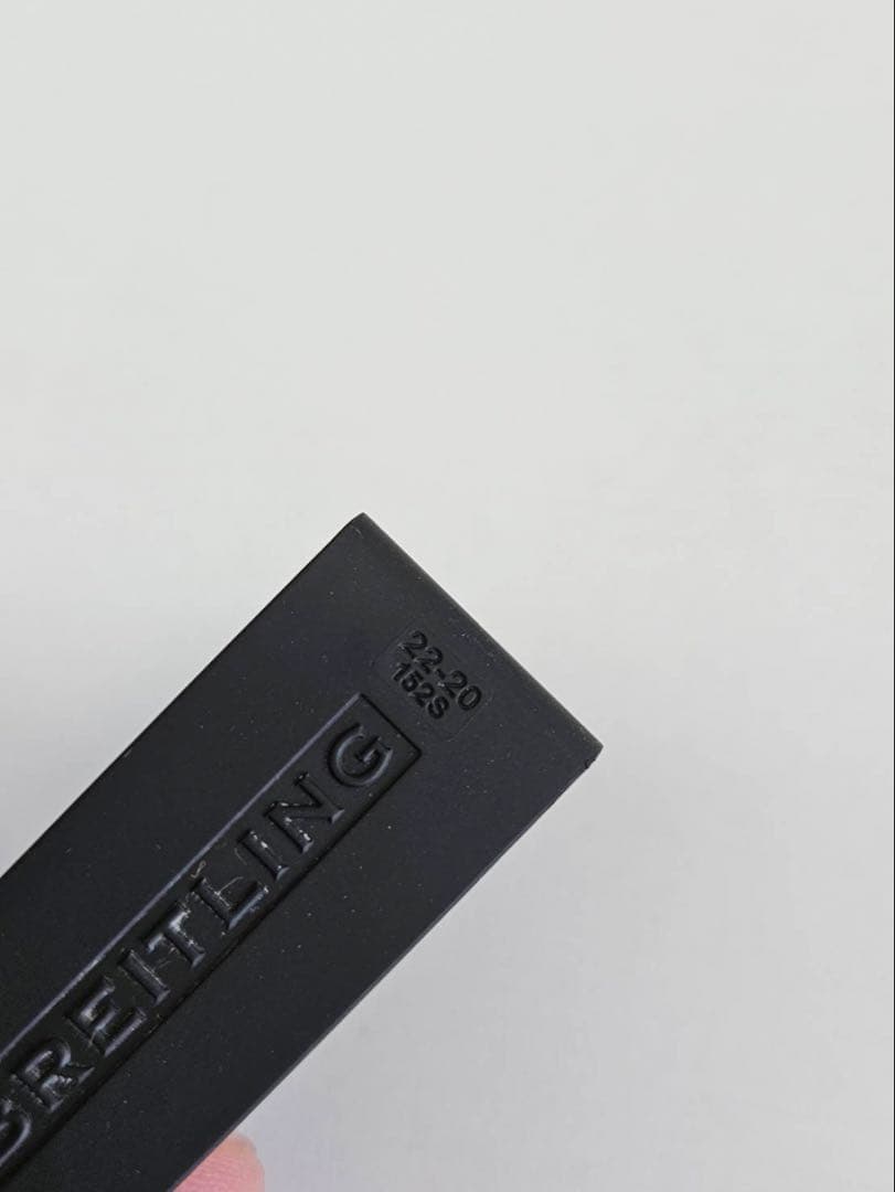 値下げブライトリング ラバーベルト 22-20mm ブラック BREITLING