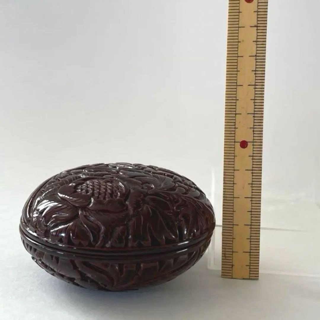 無形文化財村上木彫堆朱 渡辺明泉作朱溜牡丹文 香合 共箱