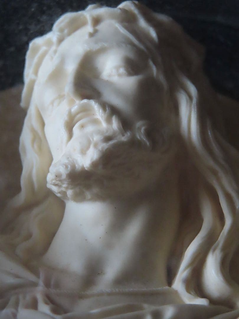 フランスアンティーク キリスト彫刻 ／メダイヨン