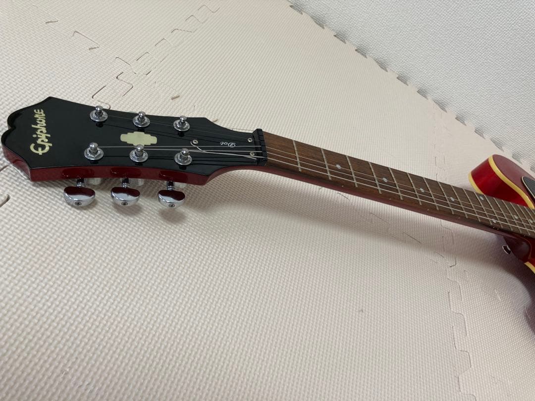 Epiphone DOT CHセミアコースティックギター レッド
