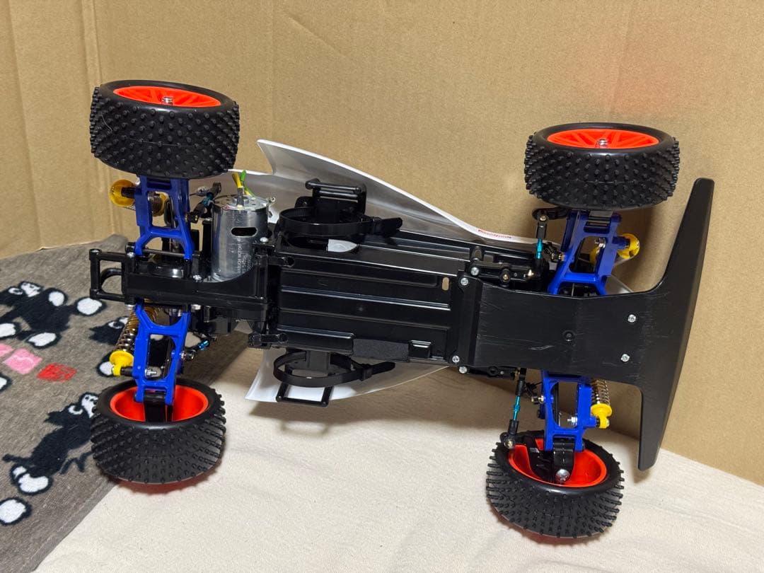 走行僅か必須OP多数装着！タミヤセイントドラゴン2021モーター付属、メカ無し車