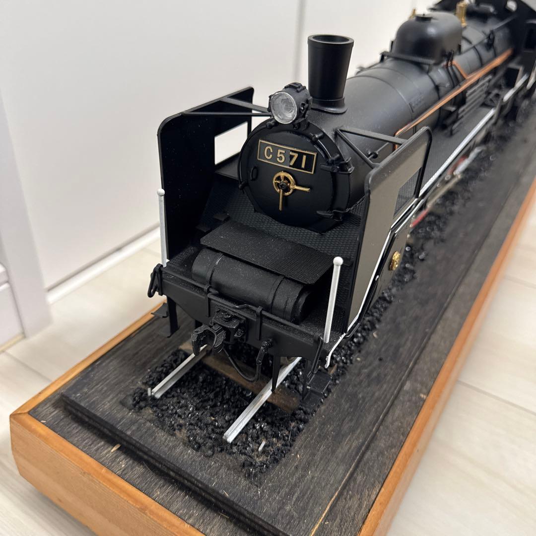 日本の蒸気機関車模型 ガラスケース付き　C571