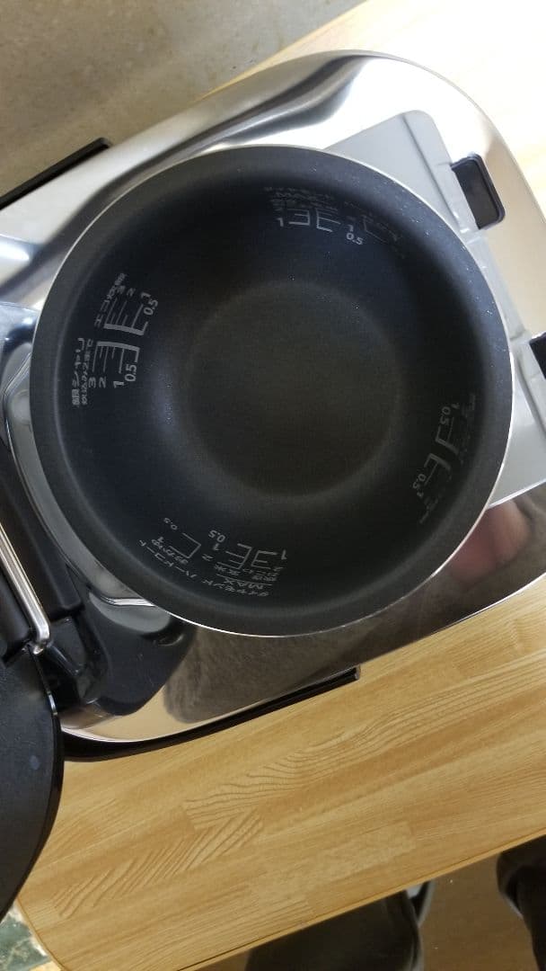 ☆2023年製☆美品☆パナソニック圧力IH炊飯器 バックライト液晶