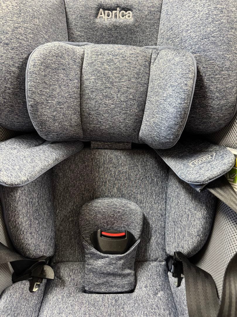 Aprica チャイルドシート ISOFIX クルリラ　プラス　ライト