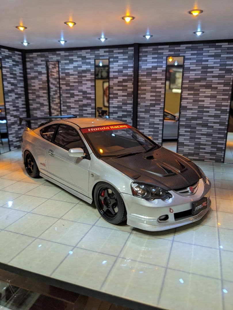 イグニッションモデル1/18　ホンダ インテグラ(DC5)タイプR