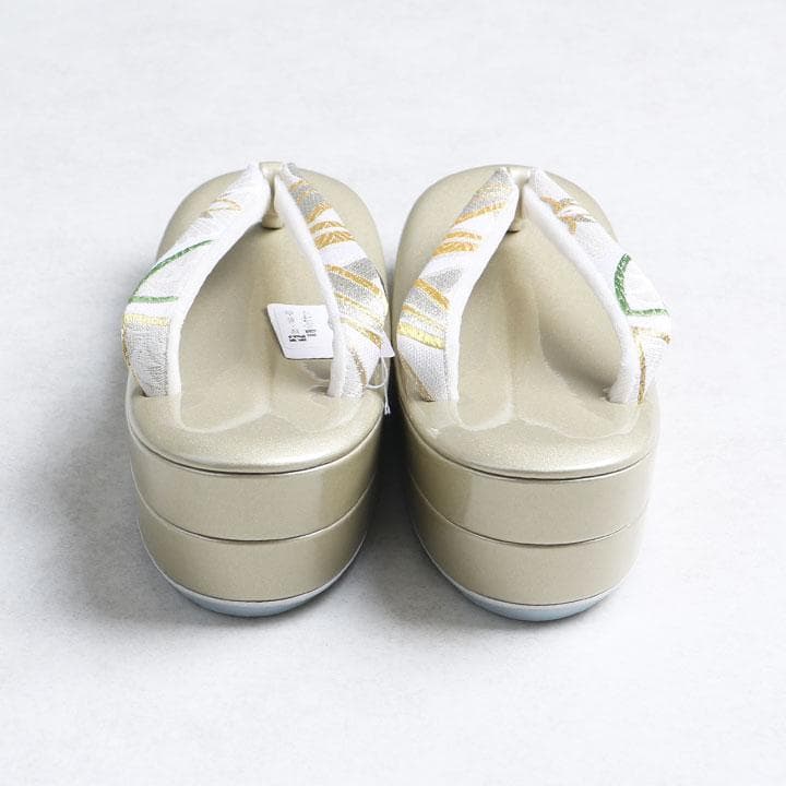 【新品】振袖用 草履バッグセット　古典柄　03493