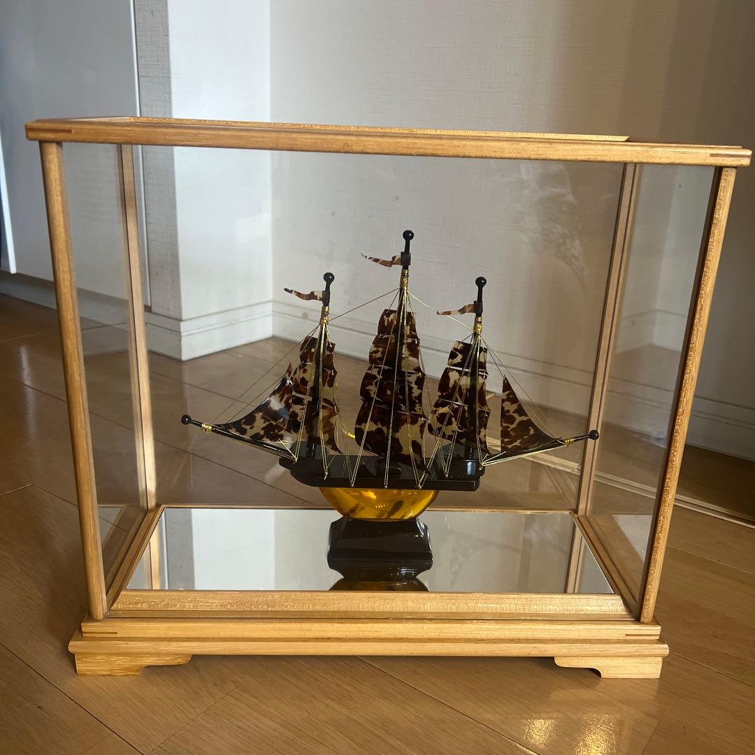 本べっ甲 帆船 オランダ船 ガラスケース入り 工芸品