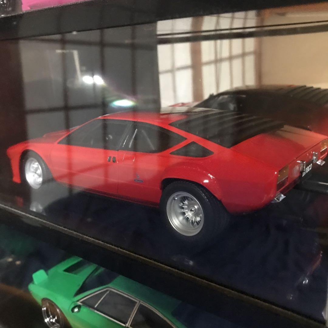 1/18 ランボルギーニウラッコ